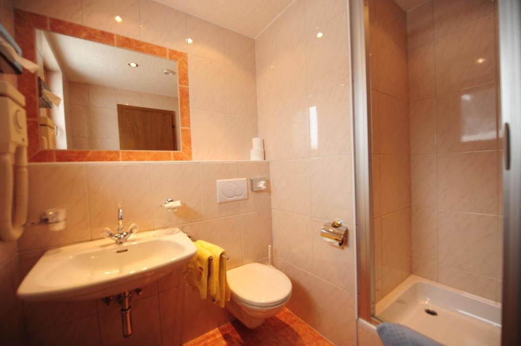 Hotel Toni Galtür Стая снимка